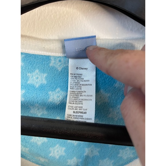 Disney SZ L 12-14 Ladies Olaf Pajama Top Arctic White - Picture 4 of 5